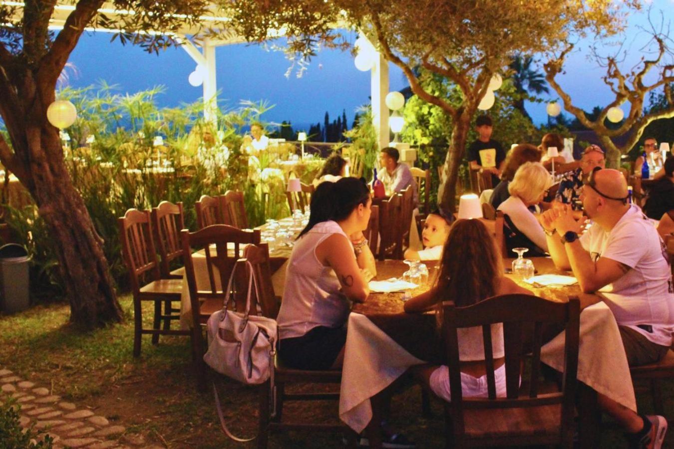 Residence Hotel La Taverna カーポ・ヴァチカーノ エクステリア 写真