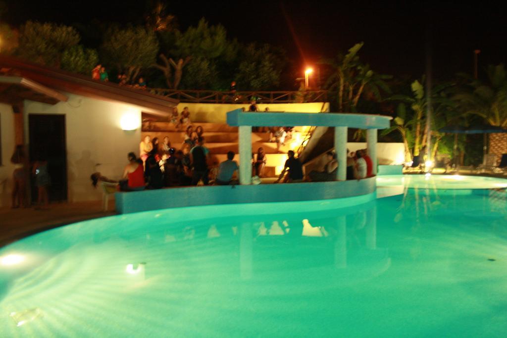 Residence Hotel La Taverna カーポ・ヴァチカーノ エクステリア 写真